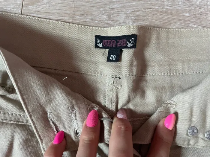 Short beige - photo numéro 2