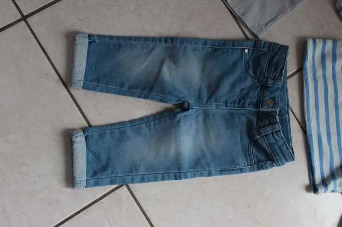 ensemble 3 pièces jean t shirt et pull taille 6 mois - photo numéro 8