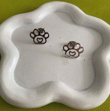 Boucles d’oreilles patte de chien / chat en acier inoxydable argenté