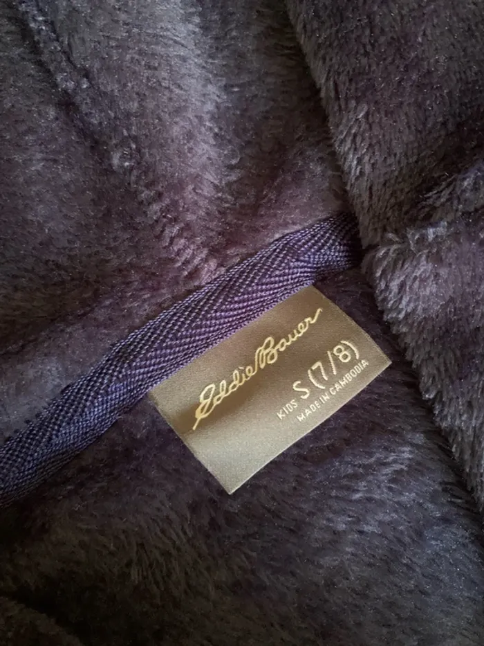 Peignoir polaire neuf 7/8 ans - photo numéro 2