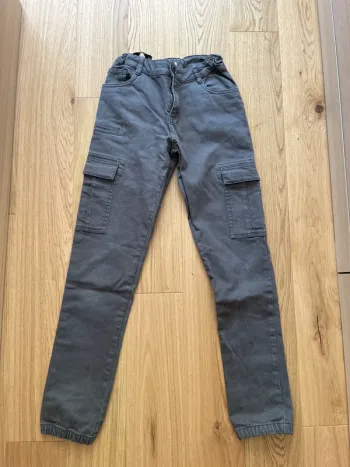 Pantalon cargo gris kaki Monoprix taille 12 ans