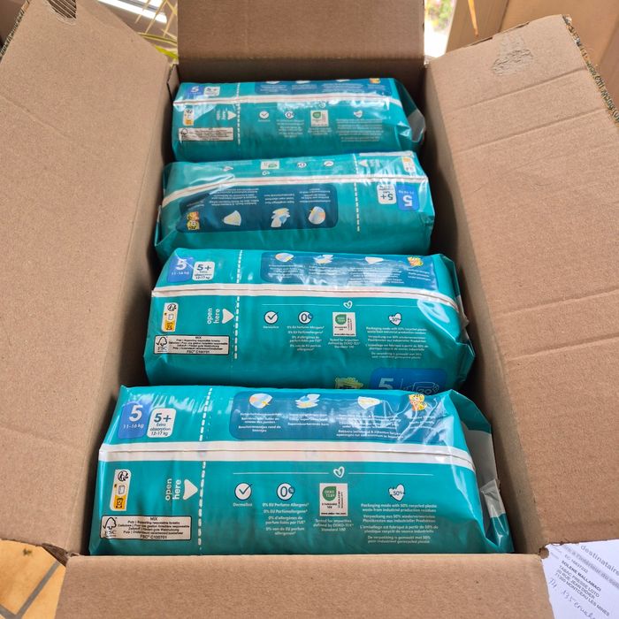 Couche taille 5 Pampers : 156 couches (4*39) - photo numéro 4