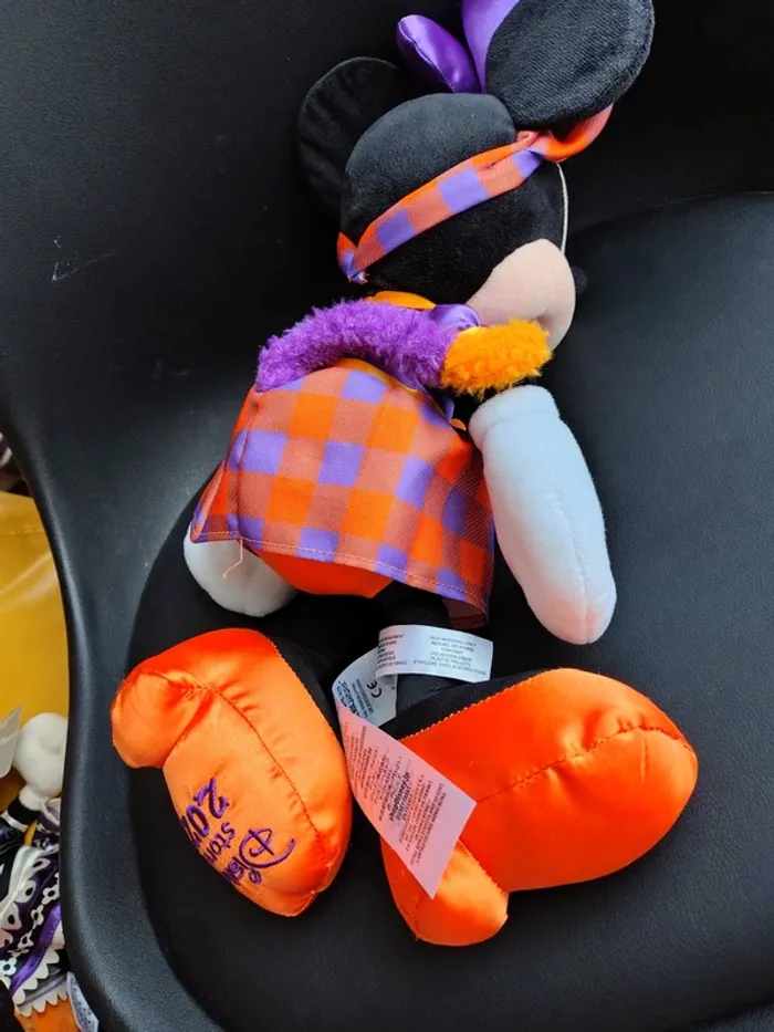 Disney store 2021 Minnie halloween chat écossais violet orange juste exposé - photo numéro 3