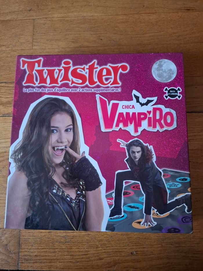 Jeux de société twister chica vampiro