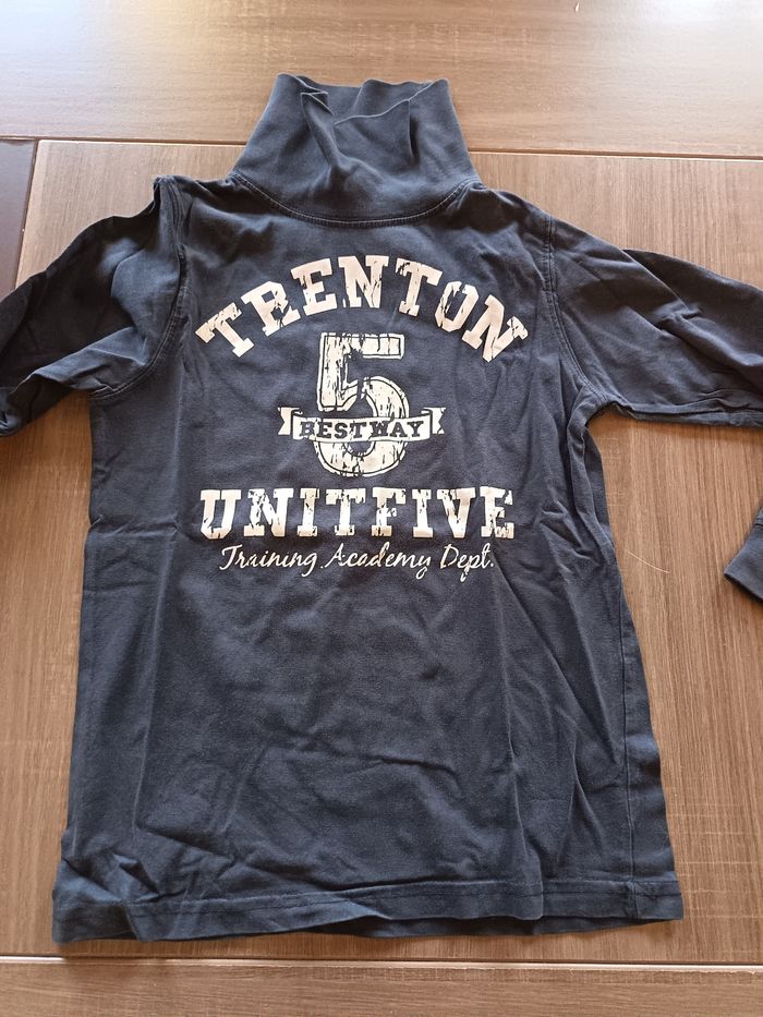 Pulls col roulés taille 8 ans - photo numéro 2