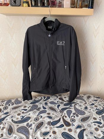 Superbe belle veste coupe vent noire Emporio Armani taille L