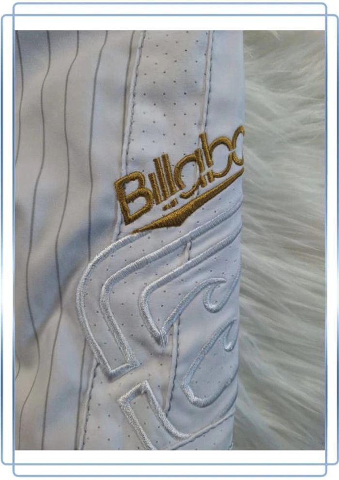 Boardshort Billabong Homme – Taille 31 – Blanc rayé broderie or/argent (598) - photo numéro 3