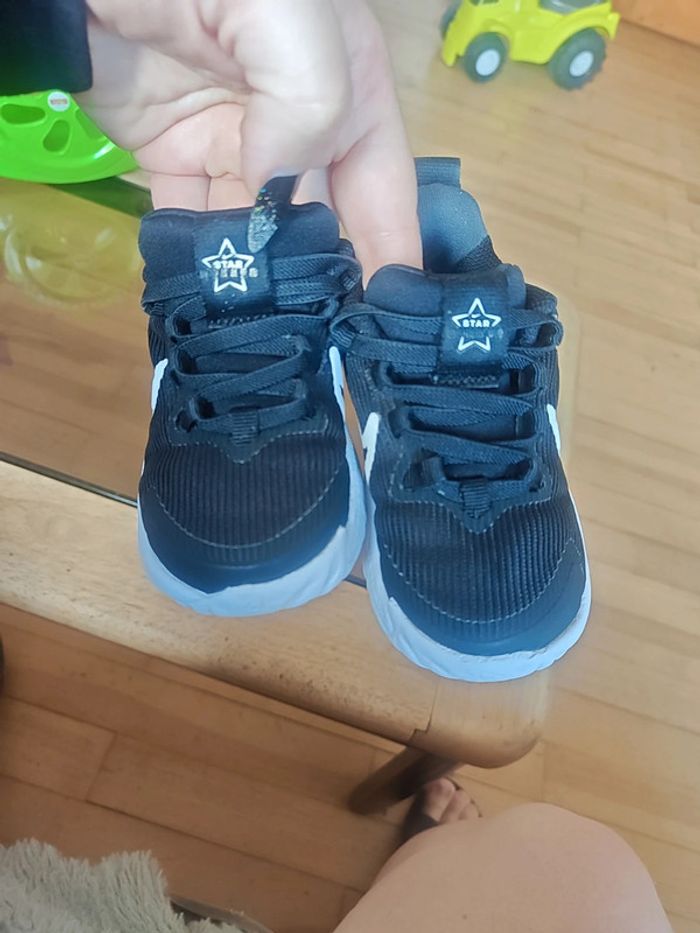 Baskets NIKE p.21 - photo numéro 7