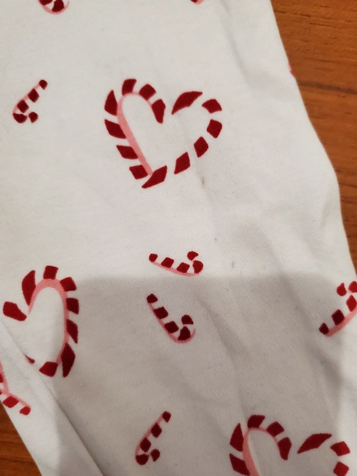 Ensemble ou pyjama motif sucre d'orge 18mois - photo numéro 4