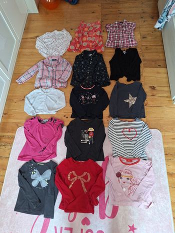 Lot t shirts