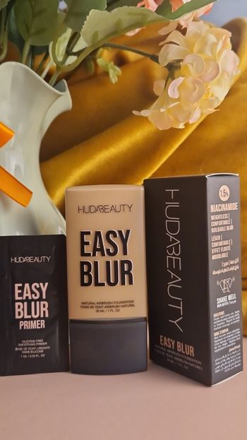 Hudabeauty fond de teint Easy blur tres leches 320G 30ml neuf
