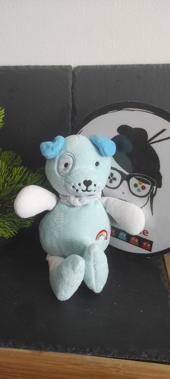 doudou peluche chien Tom kiddy kid bleu arc en ciel blanc bandana Bisous d'ange