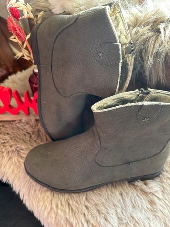 Bottines kaki neuve en taille 37