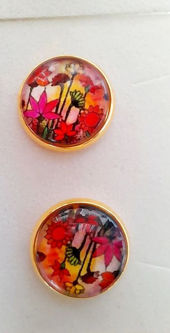 Boucles d'oreilles fleuries pop