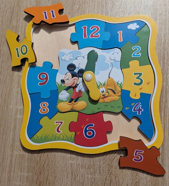 Horloge puzzle en bois Mickey - photo numéro 2