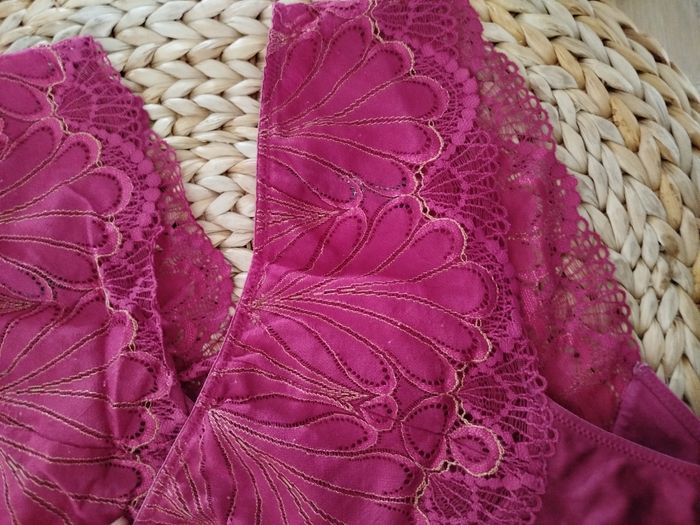Lot 2 culottes bordeaux Wonderbra 38 - photo numéro 3