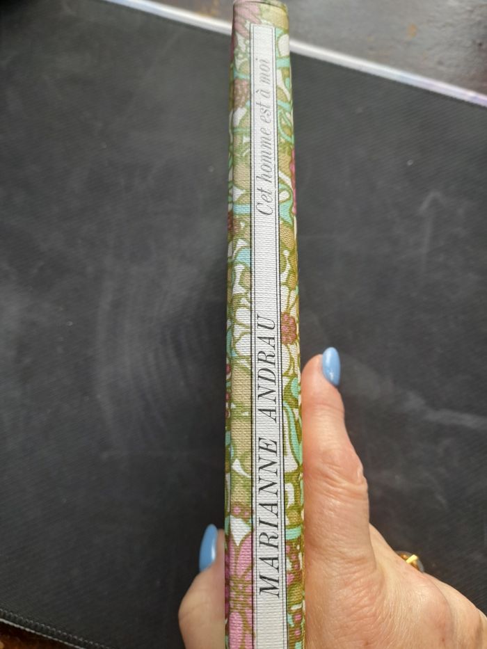 Livre roman de Marianne Andrau "Cet homme est à moi" - photo numéro 2