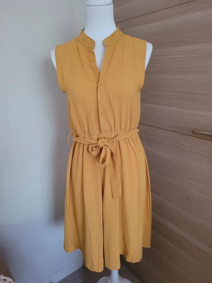 Robe d'été jaune sans manche taille unique