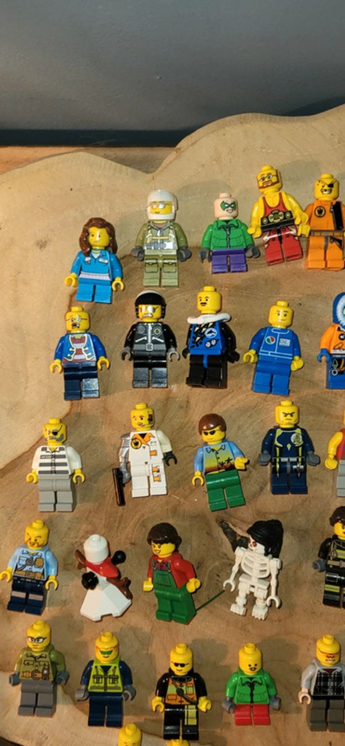 Gros lot de figurines lego - photo numéro 5