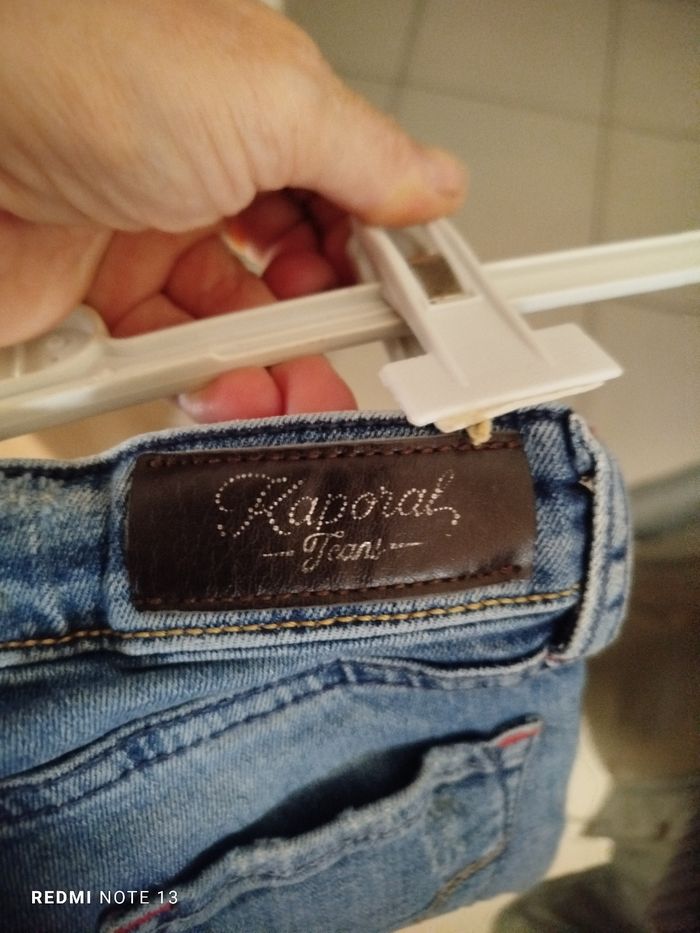 #kytie348ansgarcon. Jeans slim taille 8 ans - photo numéro 4