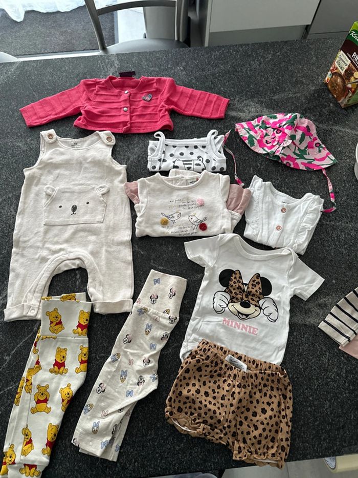 Lot de vêtements bébé fille 3 mois très bon état