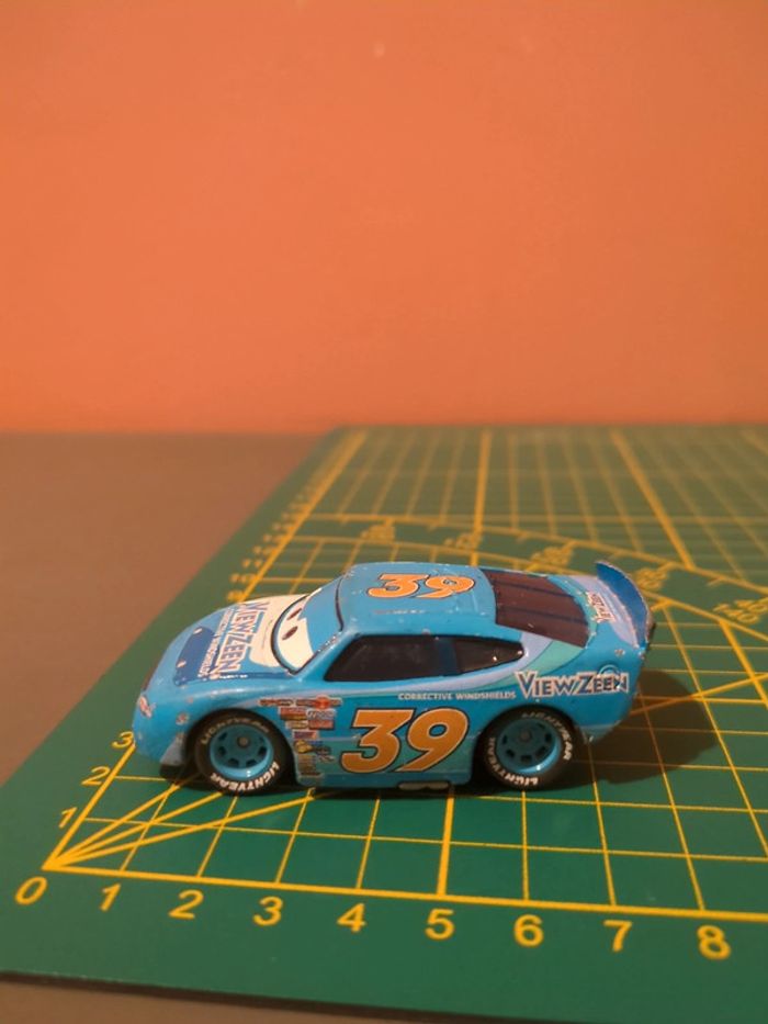 voiture Disney cars viewzeen - photo numéro 2