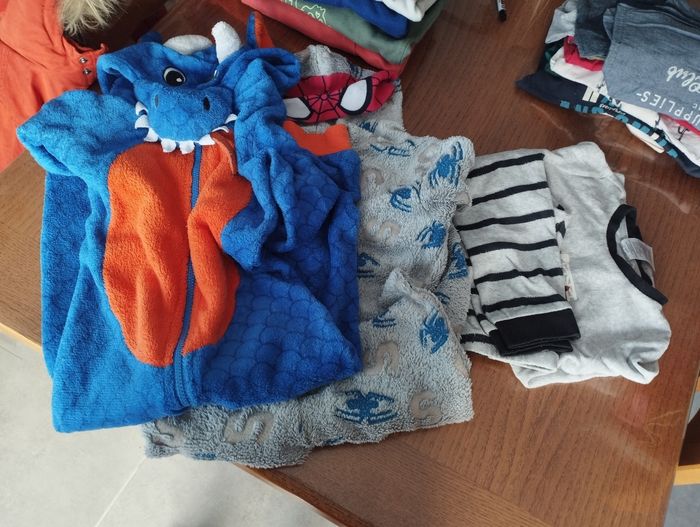 Lot vêtements garçon 5 ans hiver - photo numéro 3