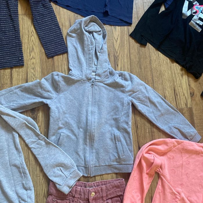 Lot de vêtements fille 10 ans - photo numéro 4