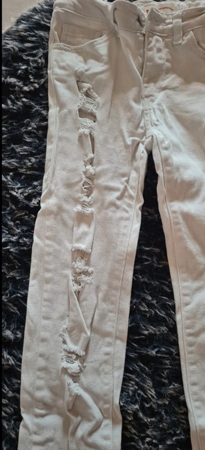 Jean troué Levis 710 super skinny - photo numéro 2