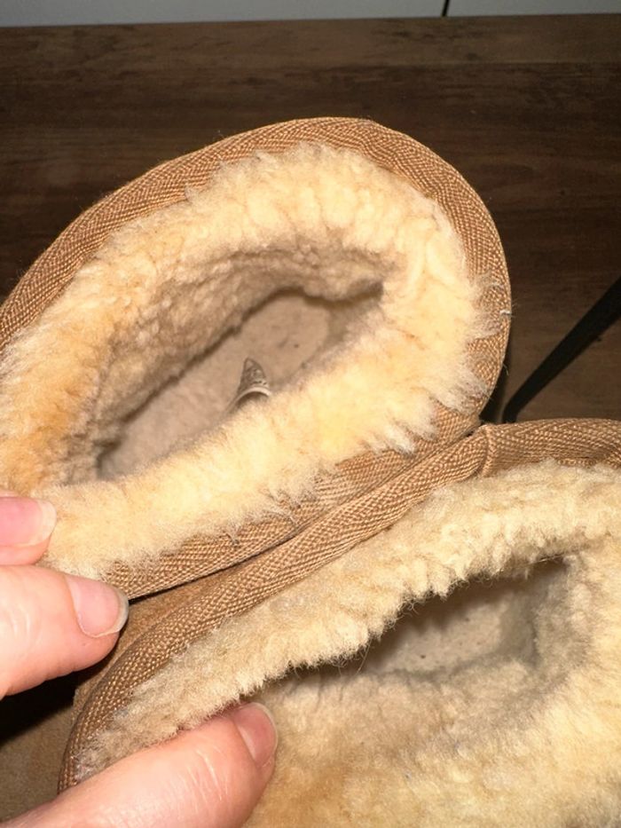 Chaussures Ugg fille taille 30 - photo numéro 7