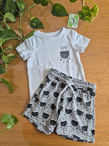 Pyjama ou ensemble 3 ans