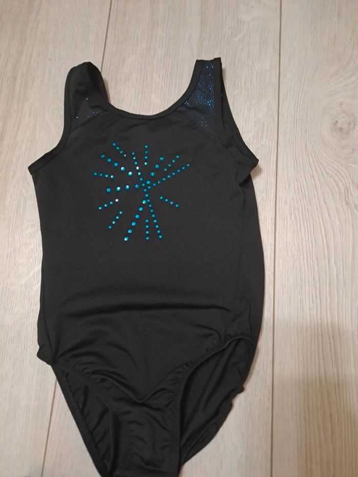 Superbe tenue de danse 5A - photo numéro 2