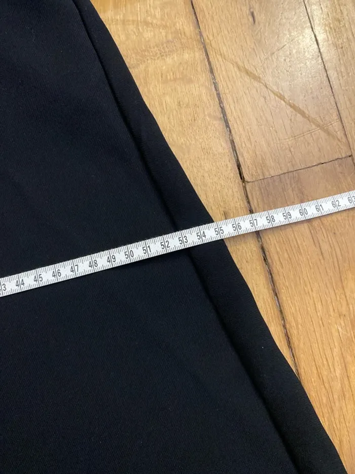 Petite robe noire manches courtes - photo numéro 7