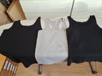 Joli lot 3 débardeurs femme Vero Moda L/XL noir gris très bon état