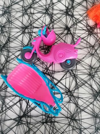 Lot accessoires Barbie scooter traîneau 👧🏻