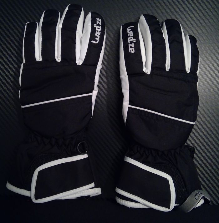 Gants de ski neufs en 8 ans