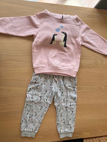 ensemble de sport/pyjama