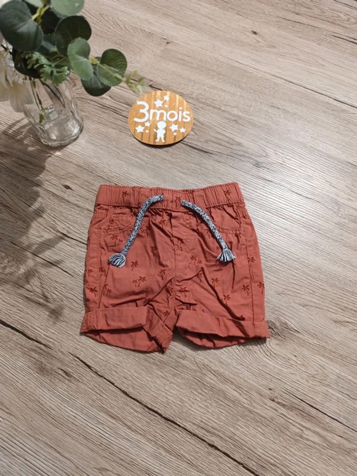 Short neuf in extenso 3 mois