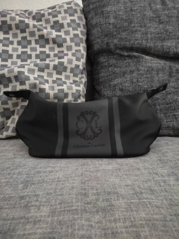 Trousse de toilette