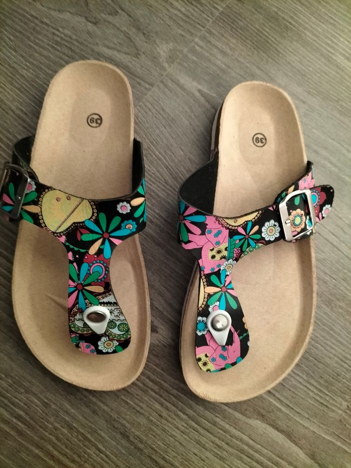 Tong neuve 39 - photo numéro 2