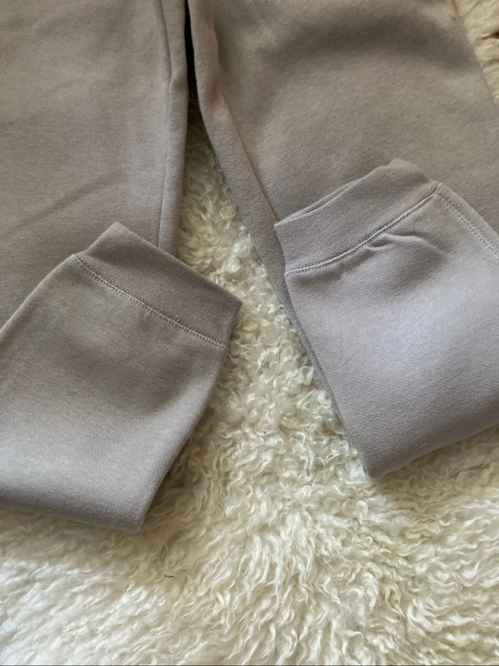 Pantalon, jogging, château de sable huit ans - photo numéro 4