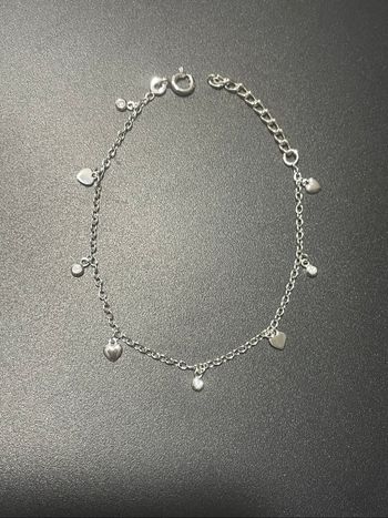 Bracelet en argent et breloques