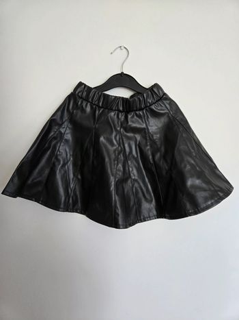 Jupe simili cuir patineuse noir