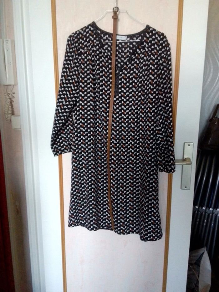 Robe T42 cache cache