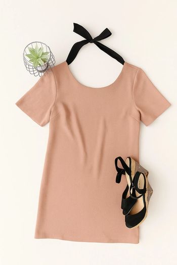 Robe rose poudré Jelybee – Taille M/L – avec nœud noir