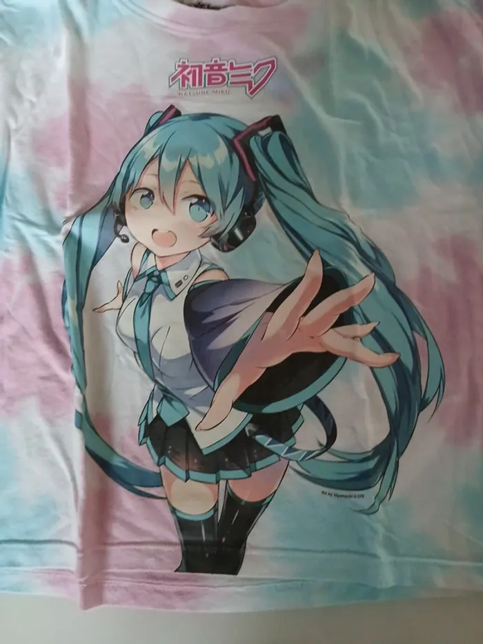 Tee-shirt hatsune miku - photo numéro 2