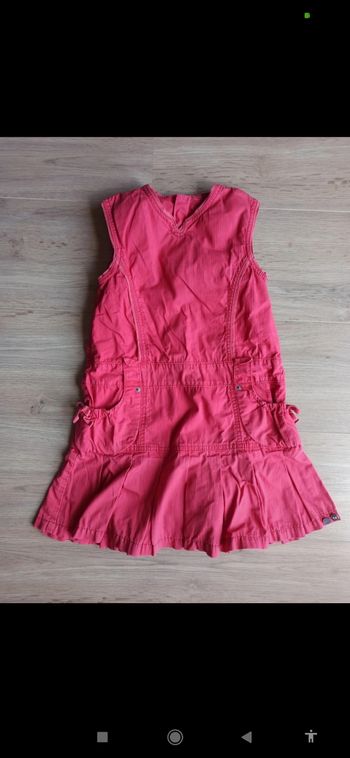 robe rouge avec poches esprit 6 ans 7 ans jolis boutons