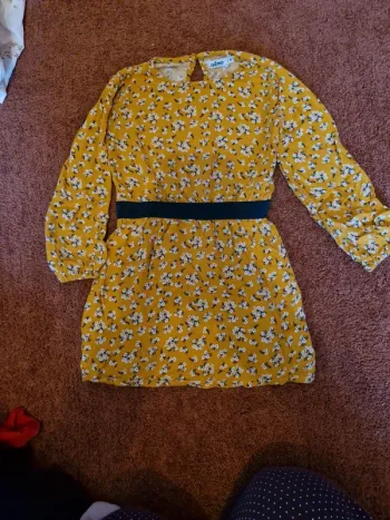 Robe moutarde