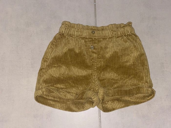 Short velours tape à l’œil