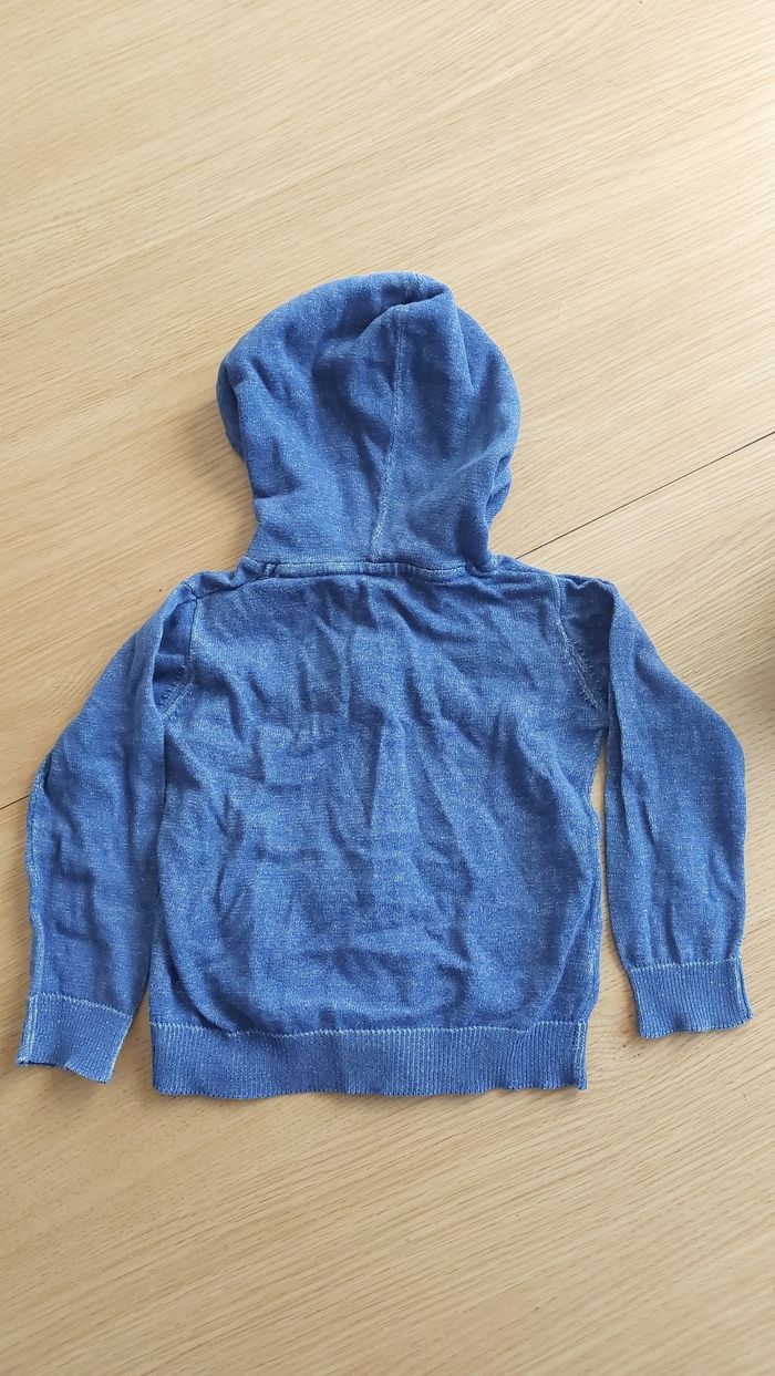 2 gilets fins à capuche - photo numéro 3